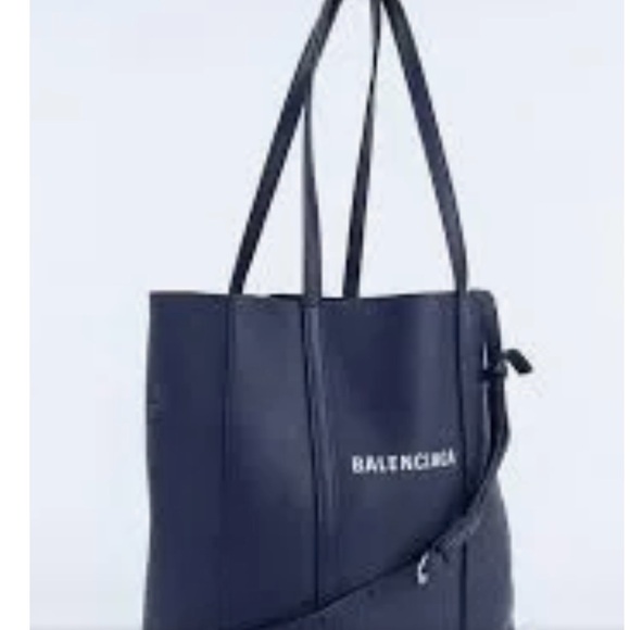 Balenciaga Everyday Leather Tote Bag -Navy 💯 authentic - Picture 4 of 6
